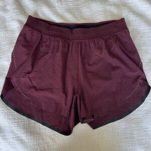 NWOT Fast and Free High-Rise Classic-Fit Split Short 3" - Cassis Size 6